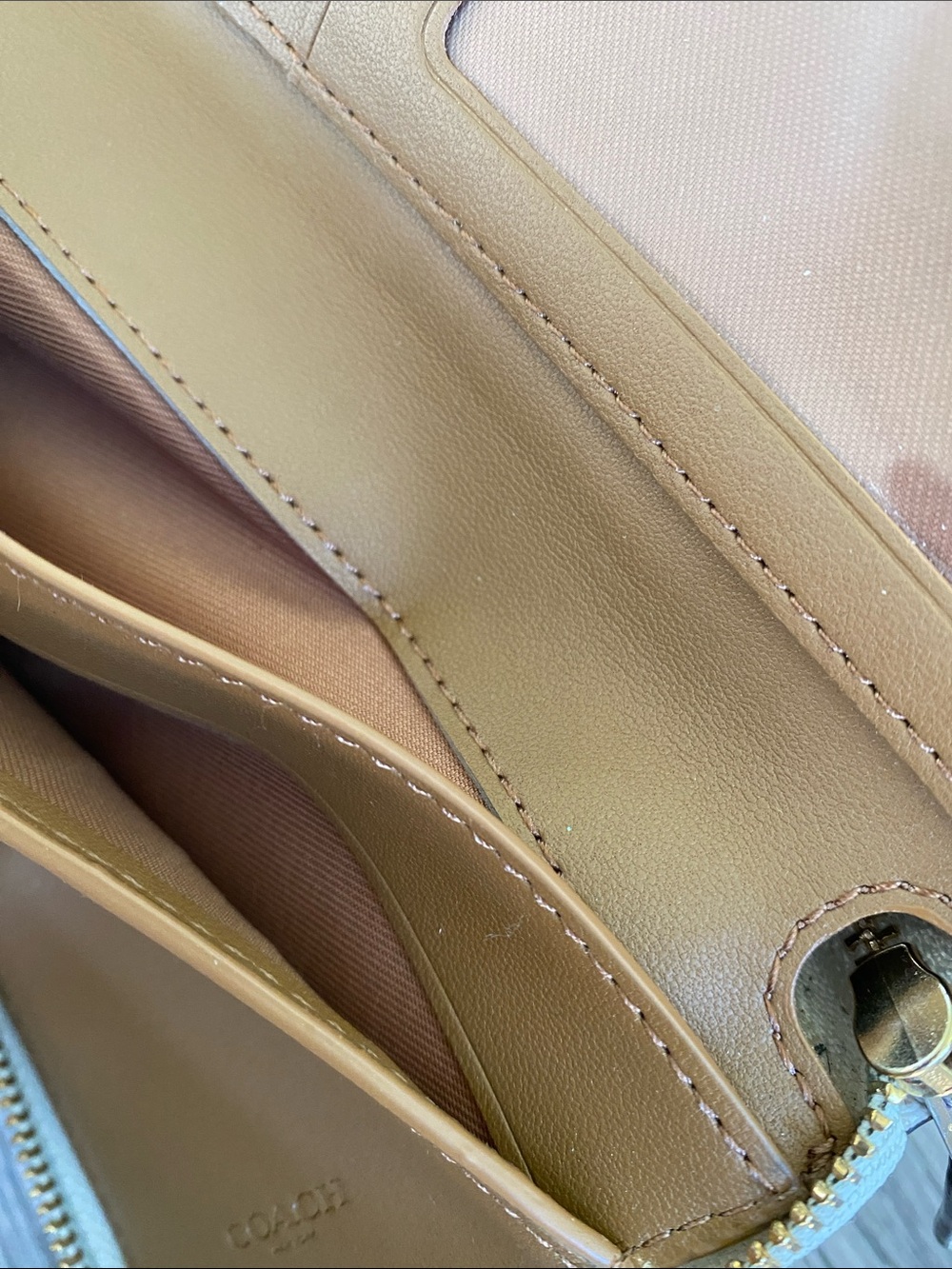 COACH White Pebbled Leather Zip Around Wallet with Gold Tone Logo - Picture 7 of 16